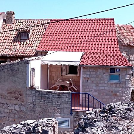 Ana Apartments Vis Bagian luar foto