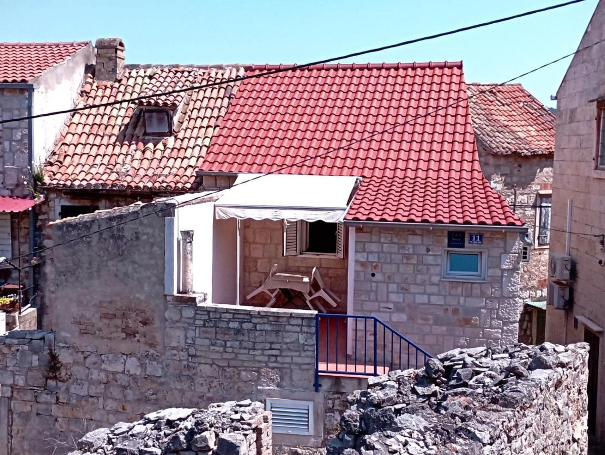 Ana Apartments Vis Bagian luar foto