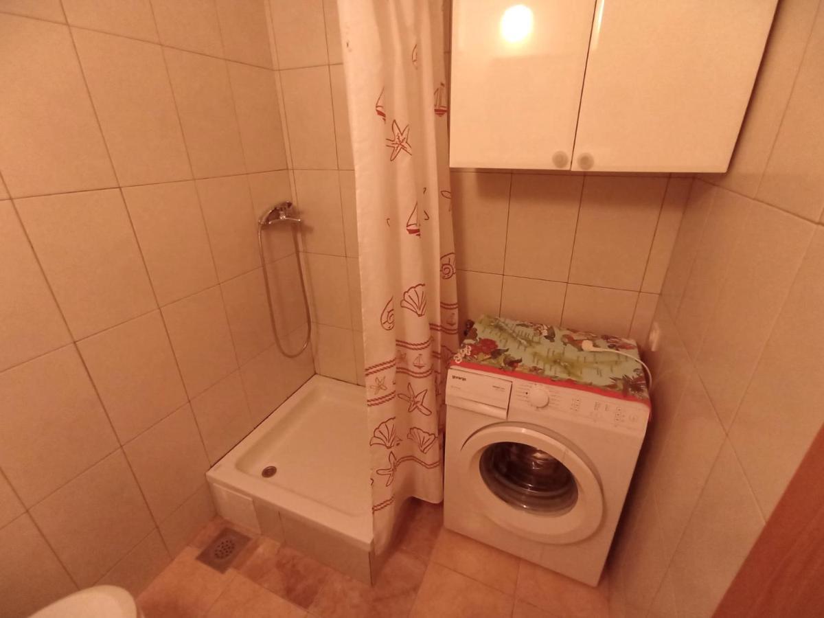Ana Apartments Vis Bagian luar foto