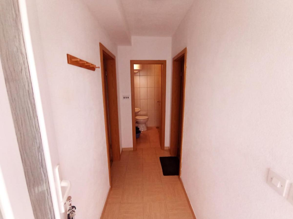 Ana Apartments Vis Bagian luar foto